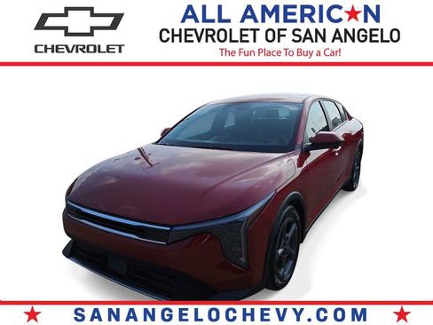 Used 2025 Kia K4 FWD image 1