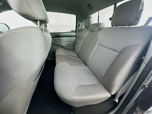 Used 2012 Toyota Tacoma 4x4 Double Cab w/ TRD Off-Road Pkg image 25