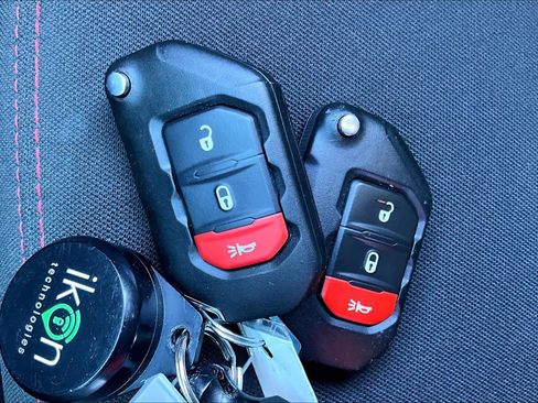 Used 2021 Jeep Wrangler Unlimited Rubicon w/ Steel Bumper Group image 14