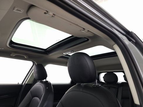 Used 2023 MINI Cooper Clubman S image 16