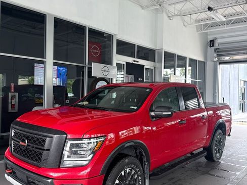 Used 2021 Nissan Titan PRO-4X w/ Pro-4x Convenience Package image 2