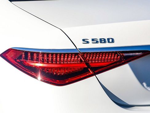 New 2026 Mercedes-Benz S 580 4MATIC Sedan image 8