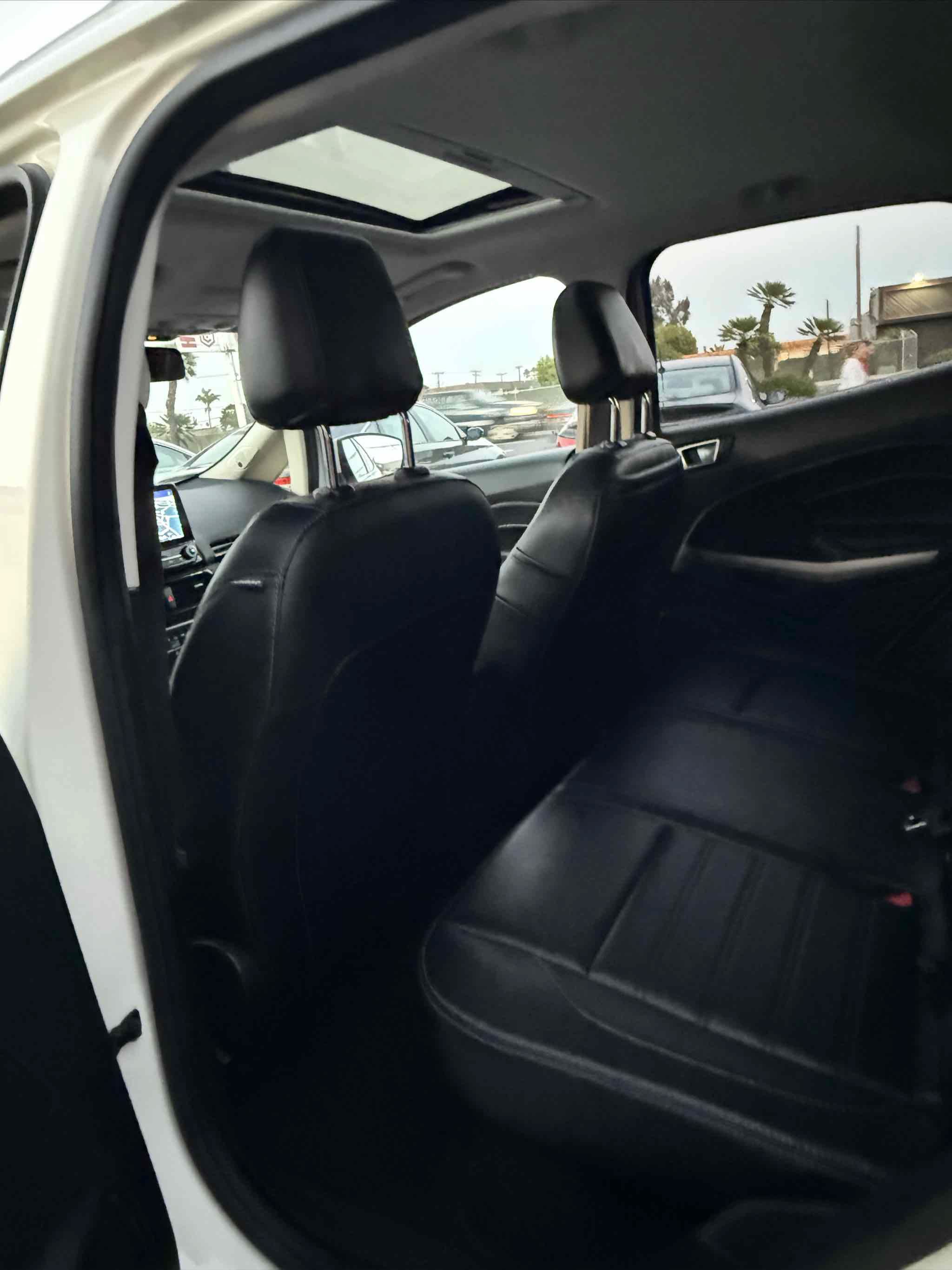 Used 2022 Ford EcoSport Titanium AWD/4WD image 83