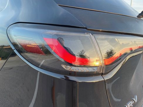 Used 2024 Honda HR-V EX-L image 7