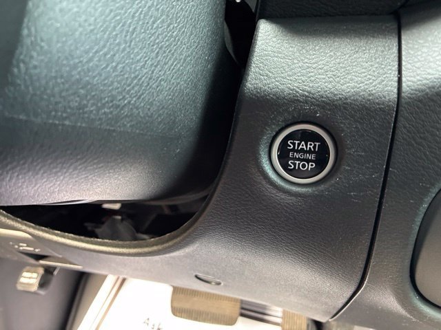 Used 2024 Nissan Frontier SV w/ Hardbody Edition AWD/4WD image 28
