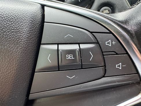 Used 2019 Cadillac XT5 Base AWD image 19