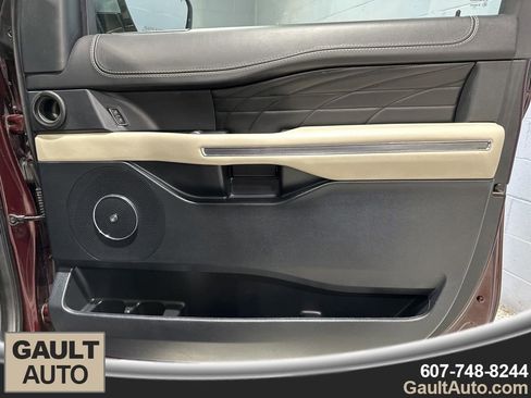 Used 2020 Ford Expedition Max Platinum image 19