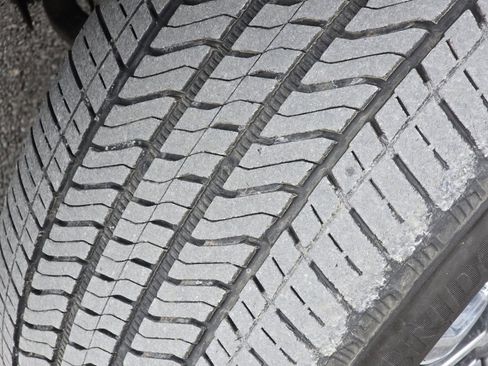 Used 2023 GMC Yukon XL Denali Ultimate image 32