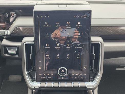 New 2026 GMC Yukon Elevation w/ Elevation Premium Package AWD/4WD image 29
