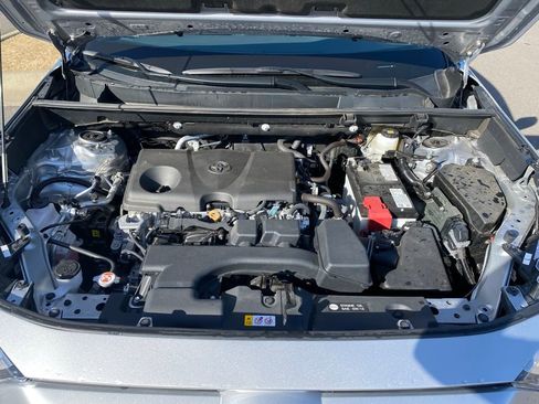 Used 2024 Toyota RAV4 LE image 29