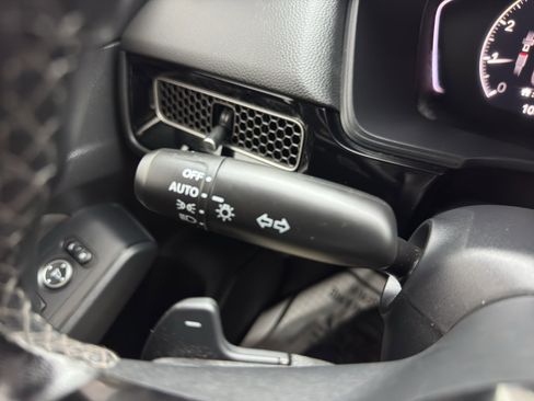 Used 2023 Honda Civic Sport image 26