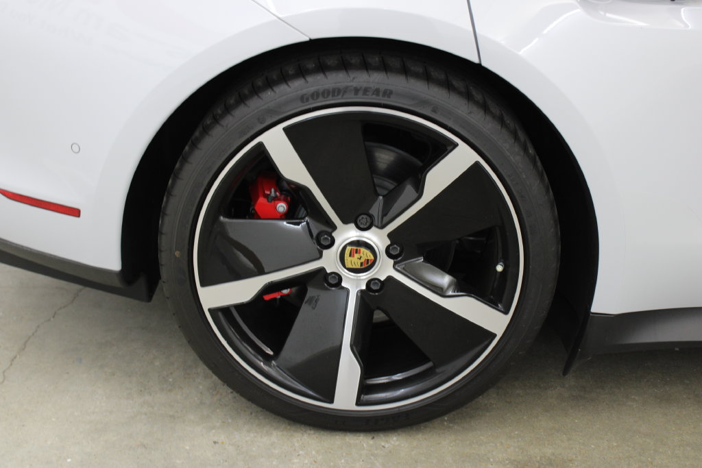 Certified 2024 Porsche Taycan 4S AWD/4WD image 15