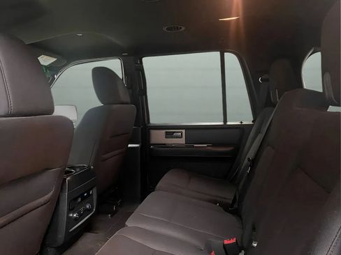 Used 2017 Ford Expedition XLT AWD/4WD image 10