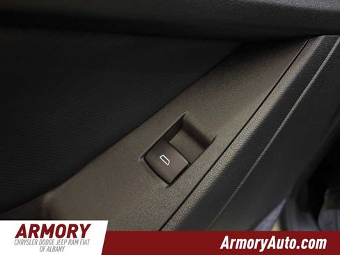 Used 2025 Chevrolet Equinox LT w/ Midnight Edition image 26