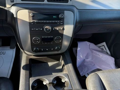 Used 2013 Chevrolet Avalanche LT w/ Suspension Package, Off-Road image 16