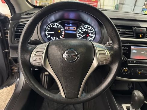 Used 2017 Nissan Altima 2.5 S w/ Power Driver Seat Package FWD image 10