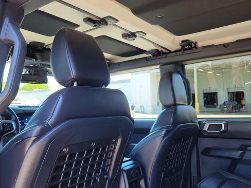 Certified 2025 Ford Bronco Badlands AWD/4WD image 12