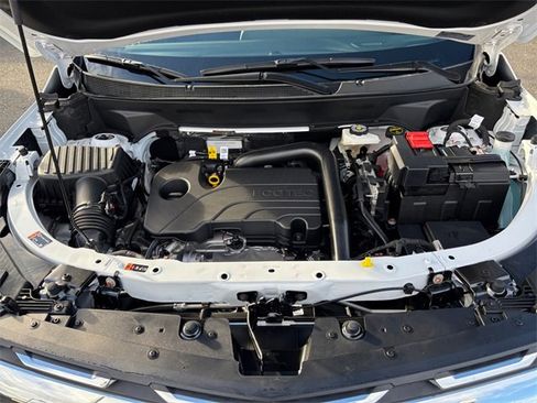 New 2026 Chevrolet Equinox LT image 36