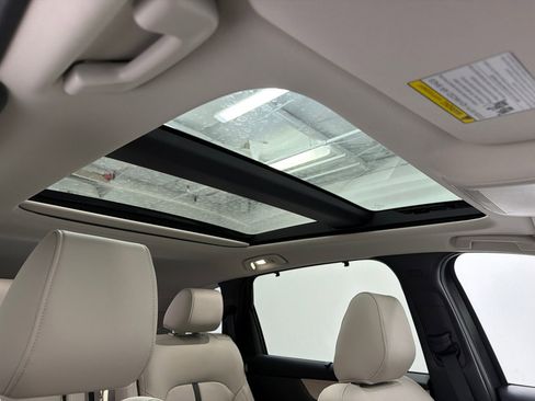 Used 2024 MAZDA CX-90 Plug-In Hybrid w/ Premium Pkg image 13