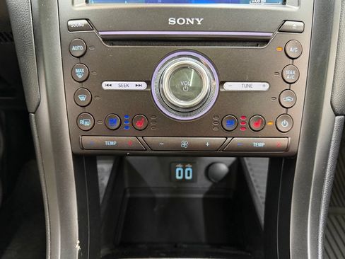 Used 2019 Ford Fusion Titanium FWD image 25