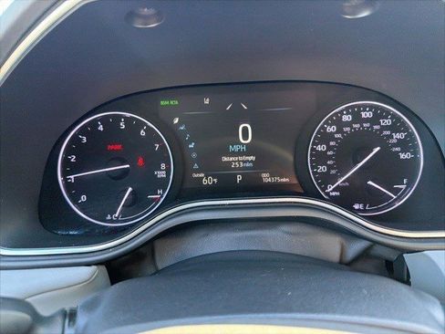 Used 2019 Toyota Avalon Limited image 21