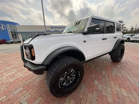 Used 2022 Ford Bronco Wildtrak image 30