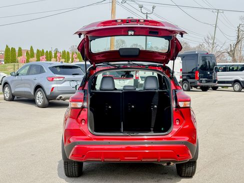 Used 2023 Nissan Kicks SR w/ SR Premium Package image 32