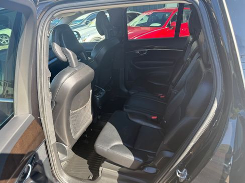 Used 2016 Volvo XC90 T6 Momentum w/ Protection Package Plus AWD/4WD image 8