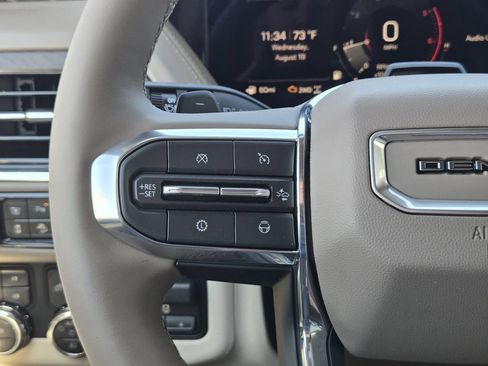 New 2026 GMC Yukon Denali w/ Denali Reserve Package AWD/4WD image 17