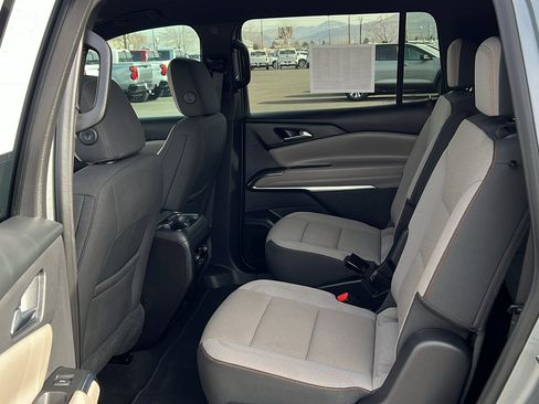 Certified 2024 Chevrolet Traverse LT image 14