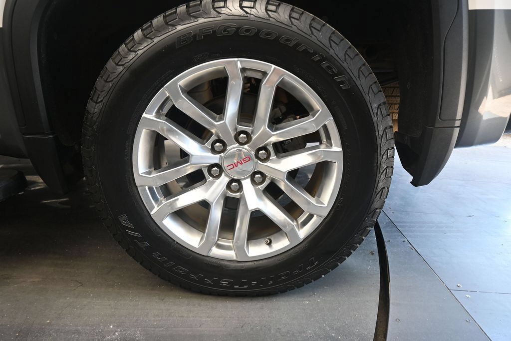 Used 2021 GMC Sierra 1500 SLT w/ SLT Premium Plus Package AWD/4WD image 10