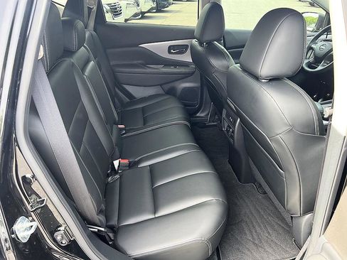 Certified 2024 Nissan Murano SV w/ SV Midnight Edition Package image 16