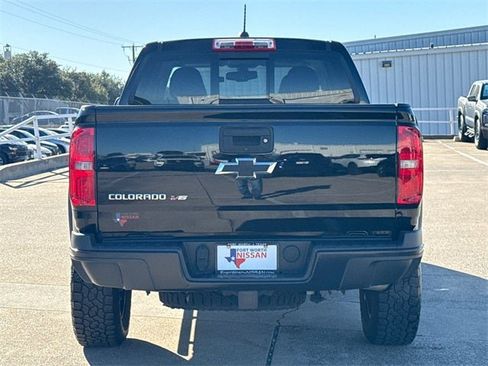 Used 2019 Chevrolet Colorado ZR2 image 8