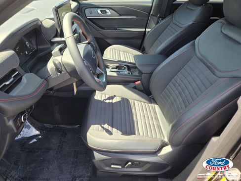 New 2026 Ford Explorer ST-Line w/ ST-Line Street Pack AWD/4WD image 6