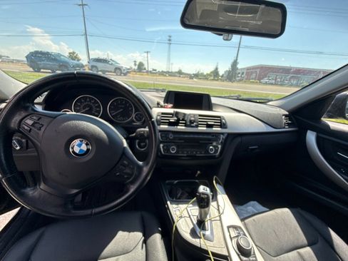 Used 2016 BMW 320i xDrive Sedan AWD/4WD image 12