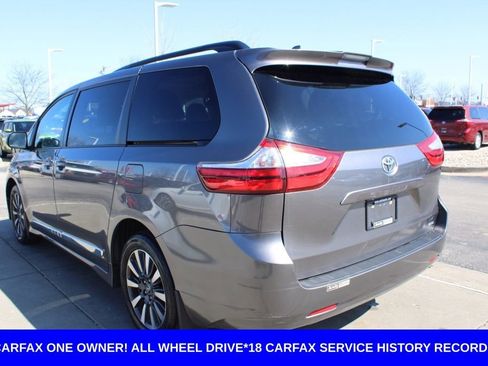 Used 2018 Toyota Sienna LE image 5