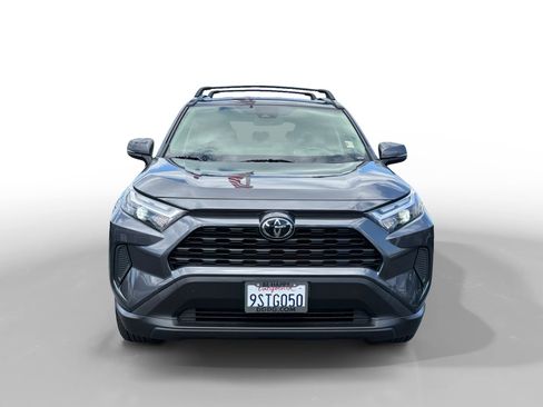 Used 2025 Toyota RAV4 LE AWD/4WD image 8