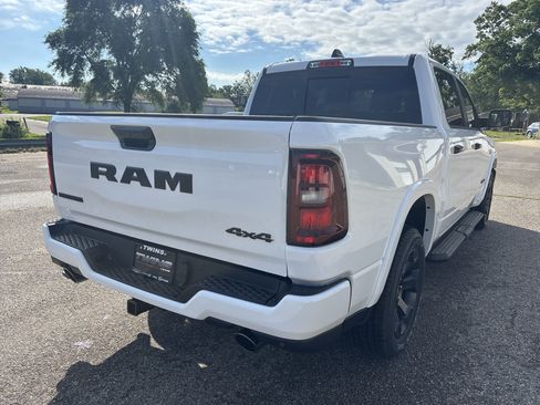 New 2026 RAM 1500 Big Horn AWD/4WD image 4