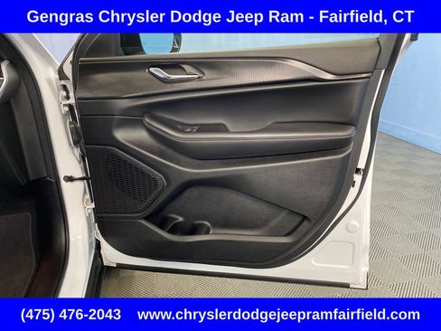 Certified 2025 Jeep Grand Cherokee Altitude AWD/4WD image 43
