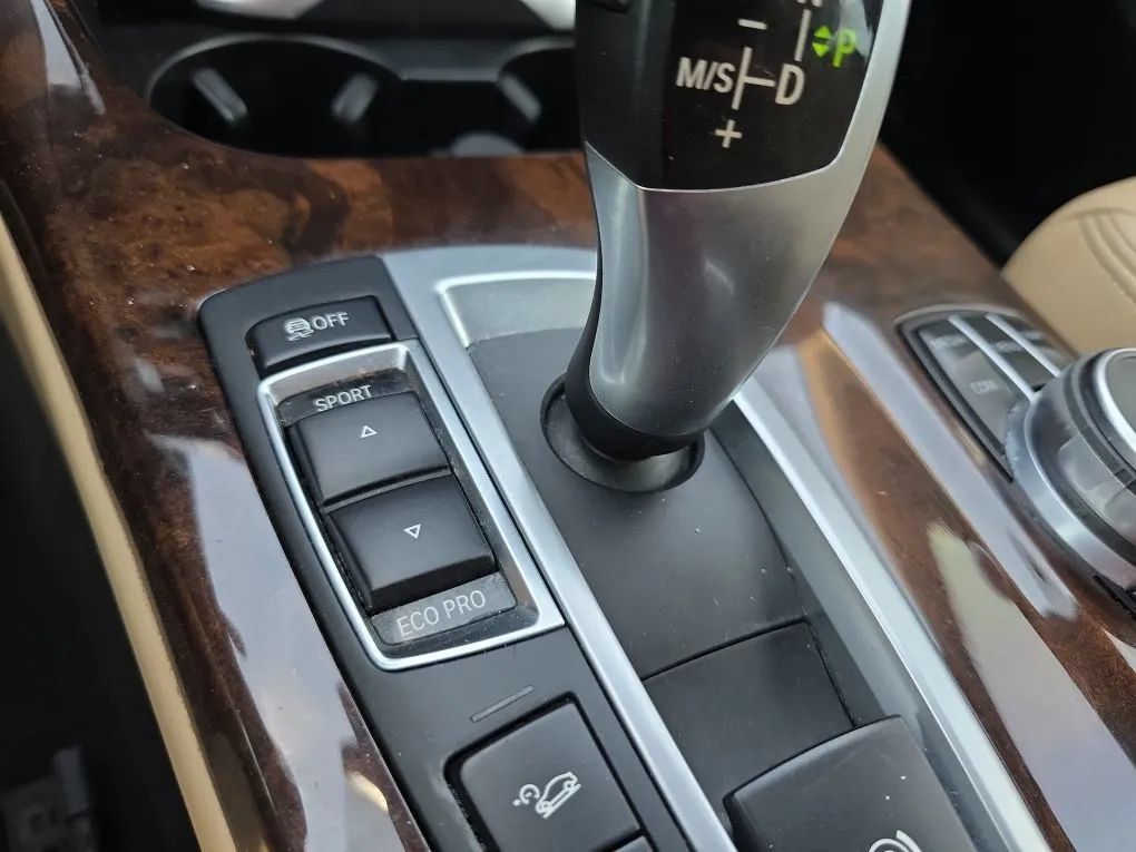 Used 2017 BMW X3 xDrive28i AWD/4WD image 33