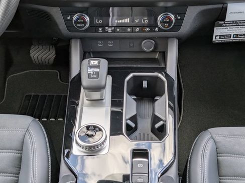 New 2026 Mitsubishi Outlander LE FWD image 17