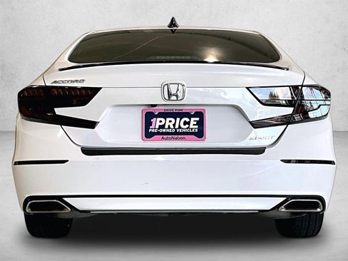 Used 2022 Honda Accord Sport image 4