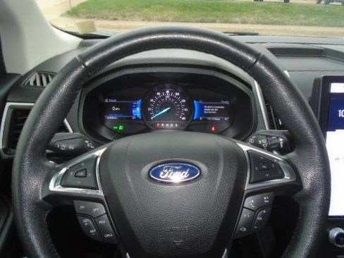 Used 2022 Ford Edge SEL w/ Convenience Package image 19