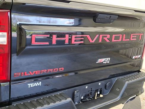 Used 2022 Chevrolet Silverado 1500 RST AWD/4WD image 24
