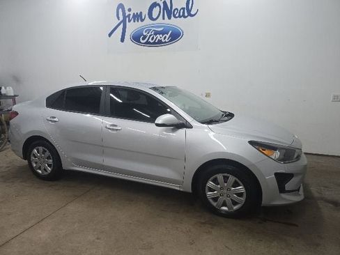 Used 2022 Kia Rio LX FWD image 1