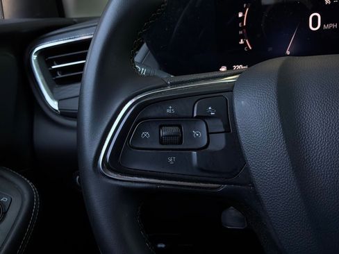 Used 2025 Buick Encore GX Preferred FWD image 29