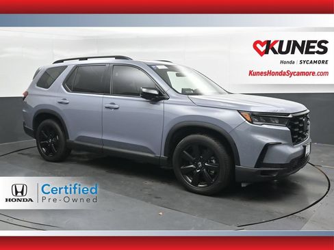 Used 2025 Honda Pilot Black Edition image 1