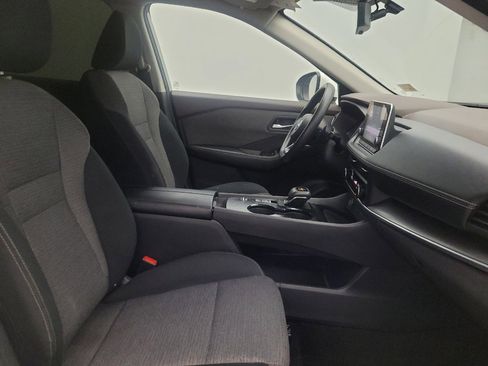 Used 2023 Nissan Rogue SV image 21