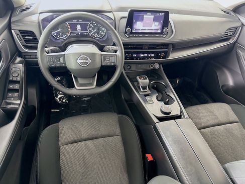 Used 2026 Nissan Rogue SV image 17