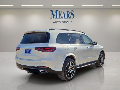 Used 2024 Mercedes-Benz GLS 450 4MATIC w/ Pinnacle Trim Package image 5